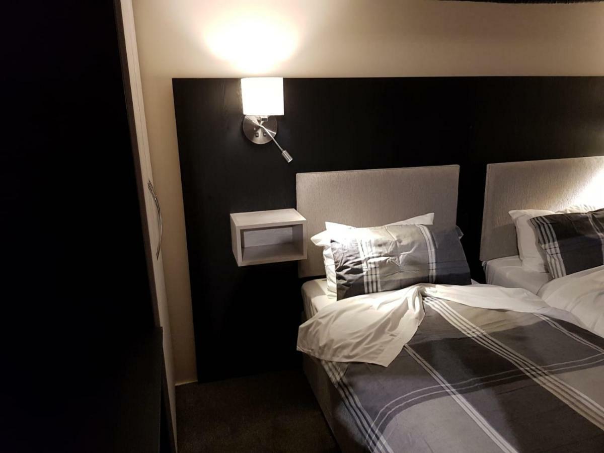 Inn The Old Black Horse 3*